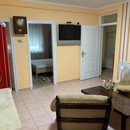 Eoetvoes Vendeghaz Villa Hajdúszoboszló Dış mekan fotoğraf