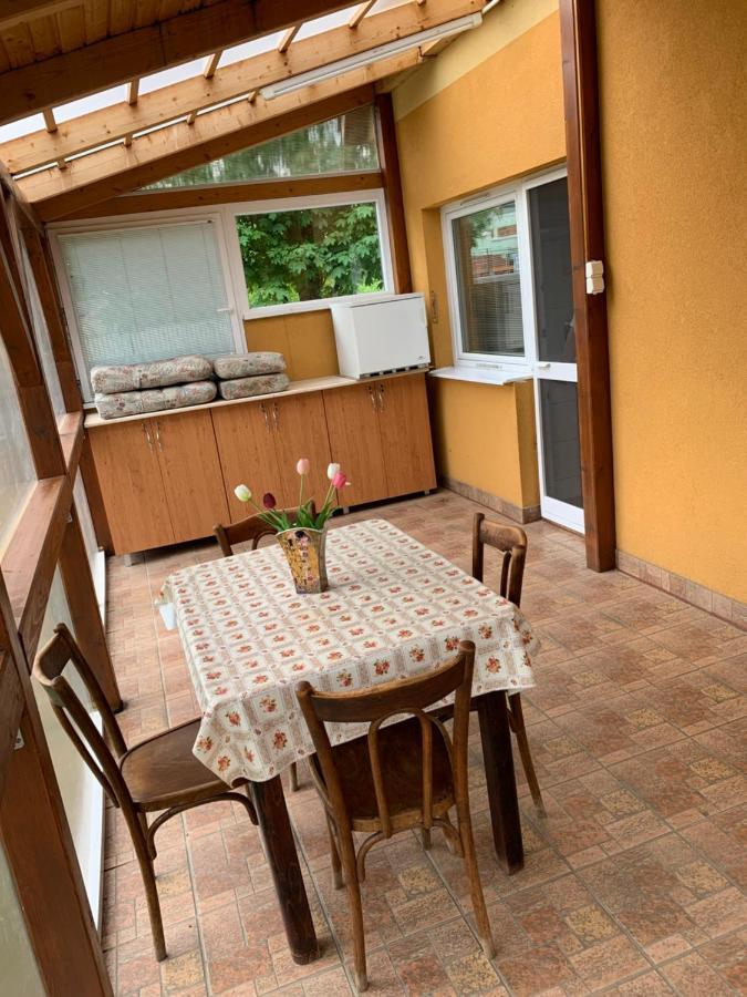 Eoetvoes Vendeghaz Villa Hajdúszoboszló Dış mekan fotoğraf